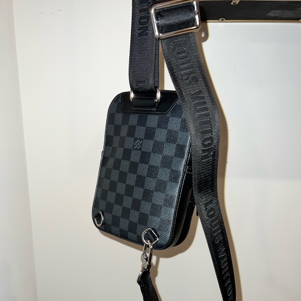 2021 Louis Vuitton Mens Messenger Bag